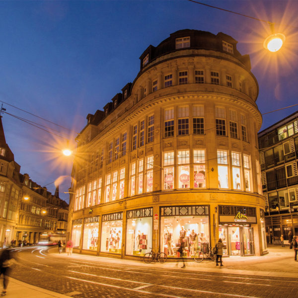 Das Kaufhaus Assmann in der Großen Ulrichstraße in Halle