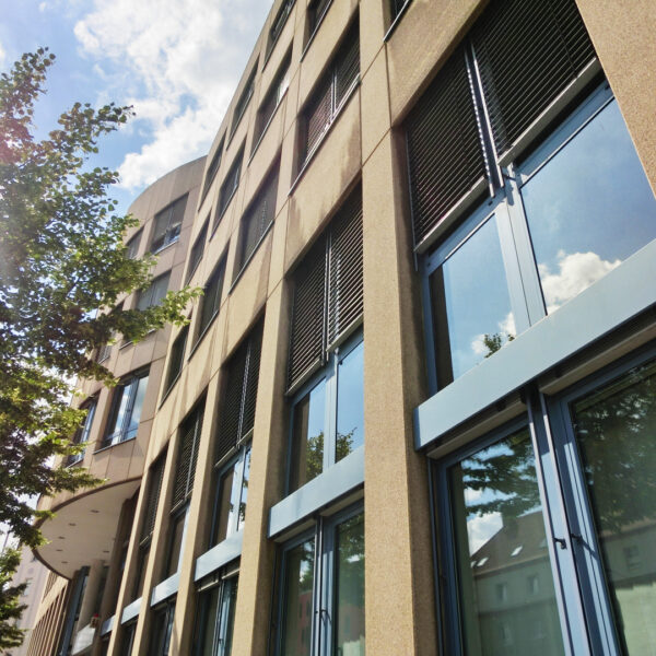 immoHAL vermietet Bürofläche an Robotron Bildungszentrum